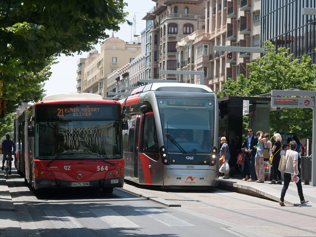 Zaragoza supera en 2019 los 123 millones de usuarios de bus y tranvía