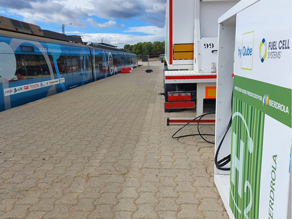 Iberdrola suministra hidrógeno verde a CAF en Zaragoza para las pruebas de un tren demostrador