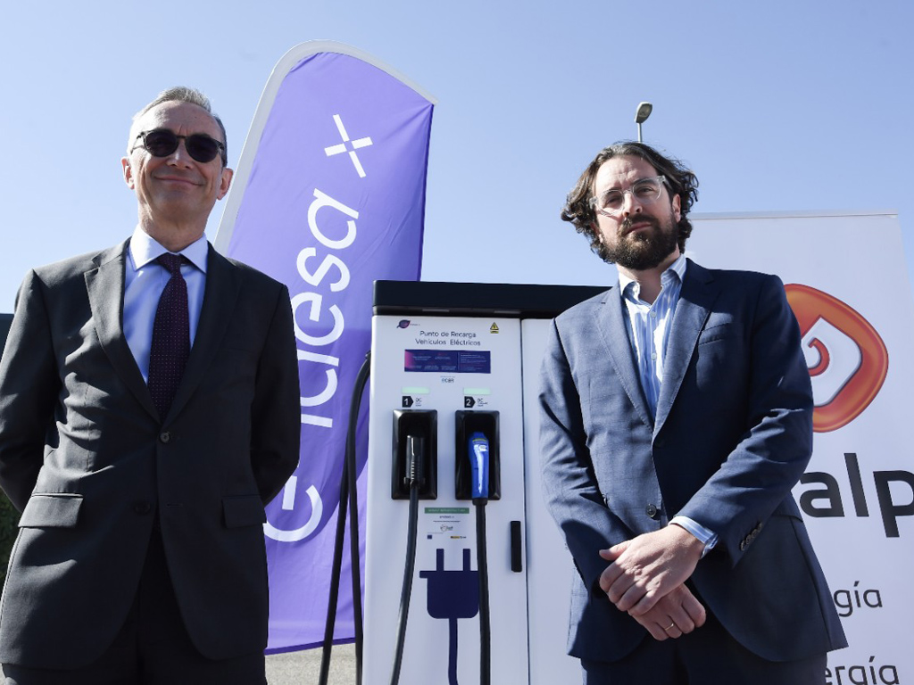 Imagen de Endesa X y Consum se unen para la recarga de coches eléctricos