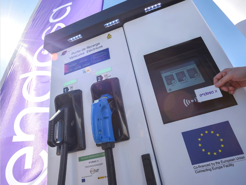 Imagen de Endesa continúa con el despliegue de puntos de recarga para vehículos eléctricos  