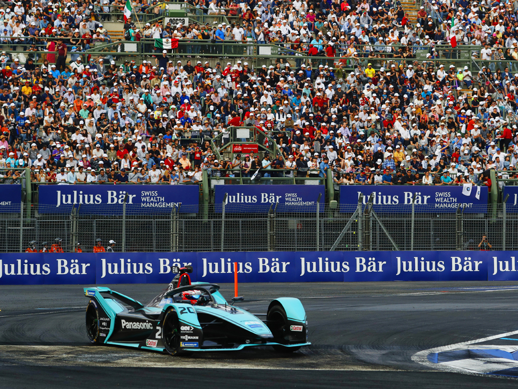 Imagen de Jaguar Racing, con Mitch Evans al volante, logró la victoria en el E-Prix de Mexico y se coloca líder 
