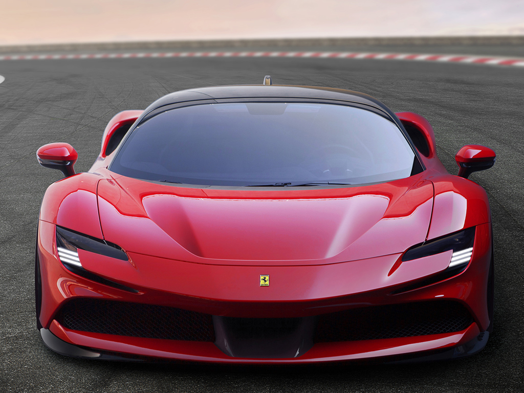 Imagen de Ferrari se electrifica con el nuevo SF90 Stradale, un híbrido enchufable de 1.000 CV