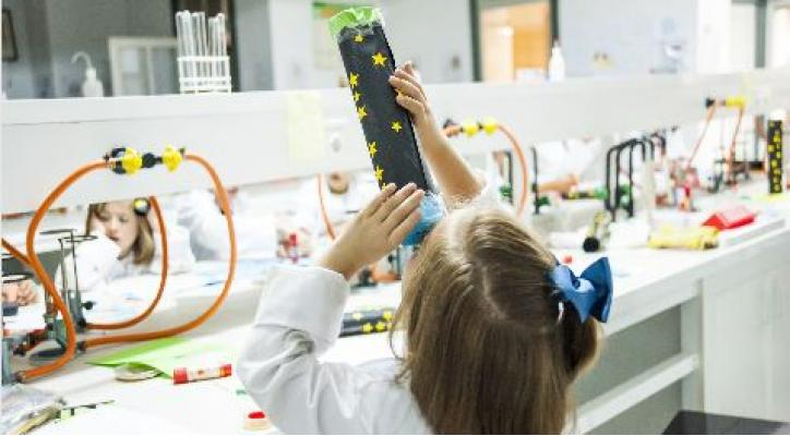 Esciencia: Sábado 19 julio, 12-14h.