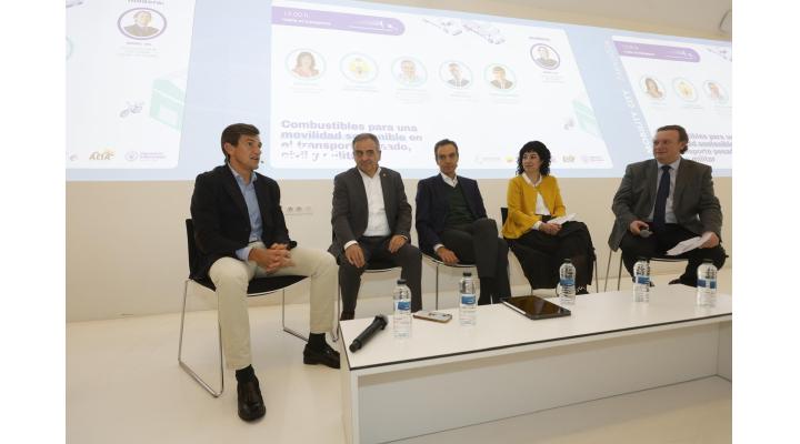 DESCARBONIZAR SIN PERDER RENTABILIDAD: EL MENSAJE DE LA IRU EN LA PRESENTACIÓN DE SU INFORME EN MOBILITY CITY