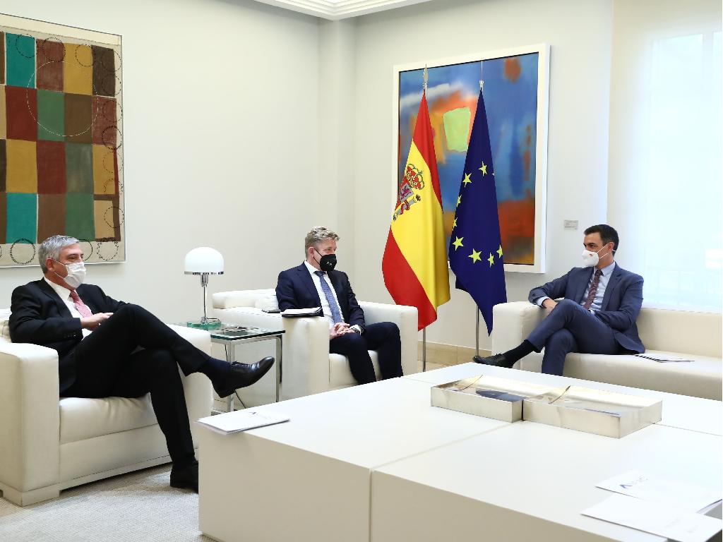 ANFAC se ha reunido con el presidente del gobierno para abordar la transformación de la movilidad