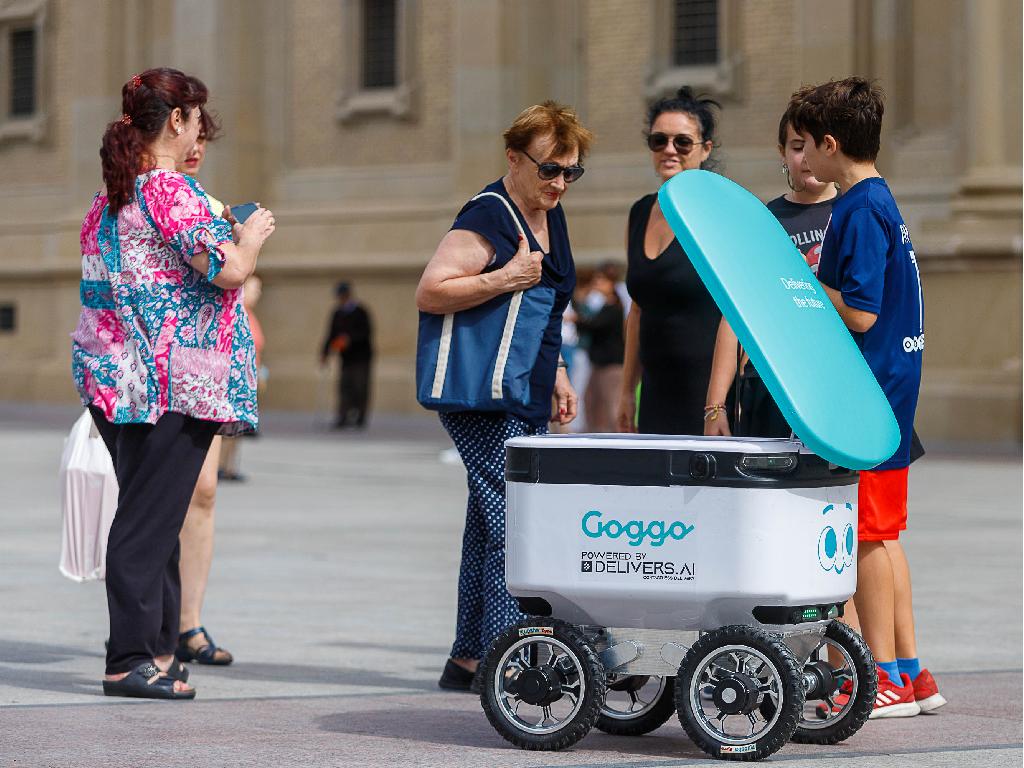 Goggo Network inicia la prueba piloto de los primeros robots autónomos de reparto en Zaragoza