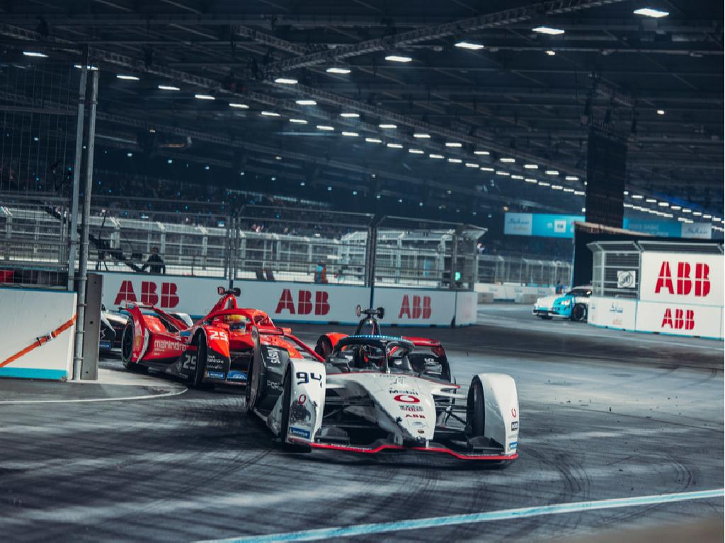 Gran remontada de Pascal Wehrlein  en la primera carrera de Londres