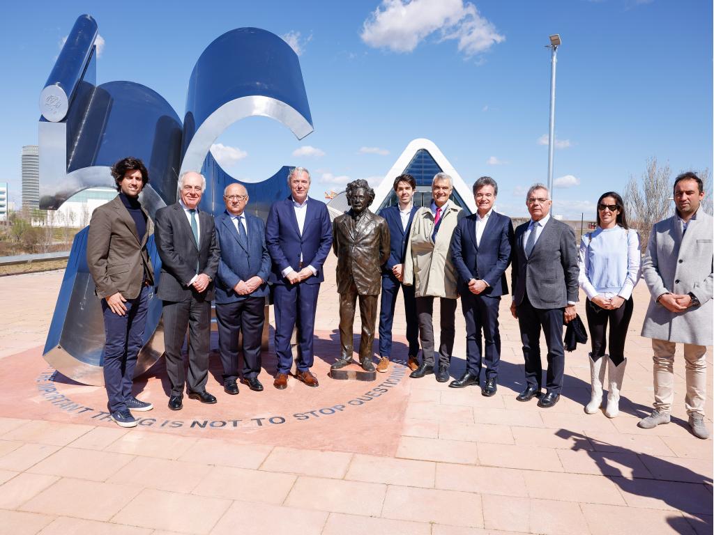 Albert Einstein llega a Mobility City, en el centenario de su visita a Zaragoza