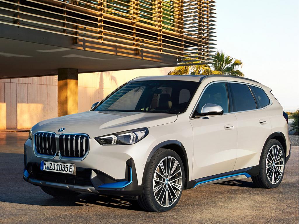 Llega al mercado el BMW IX1 xDrive30 con dos motores eléctricos