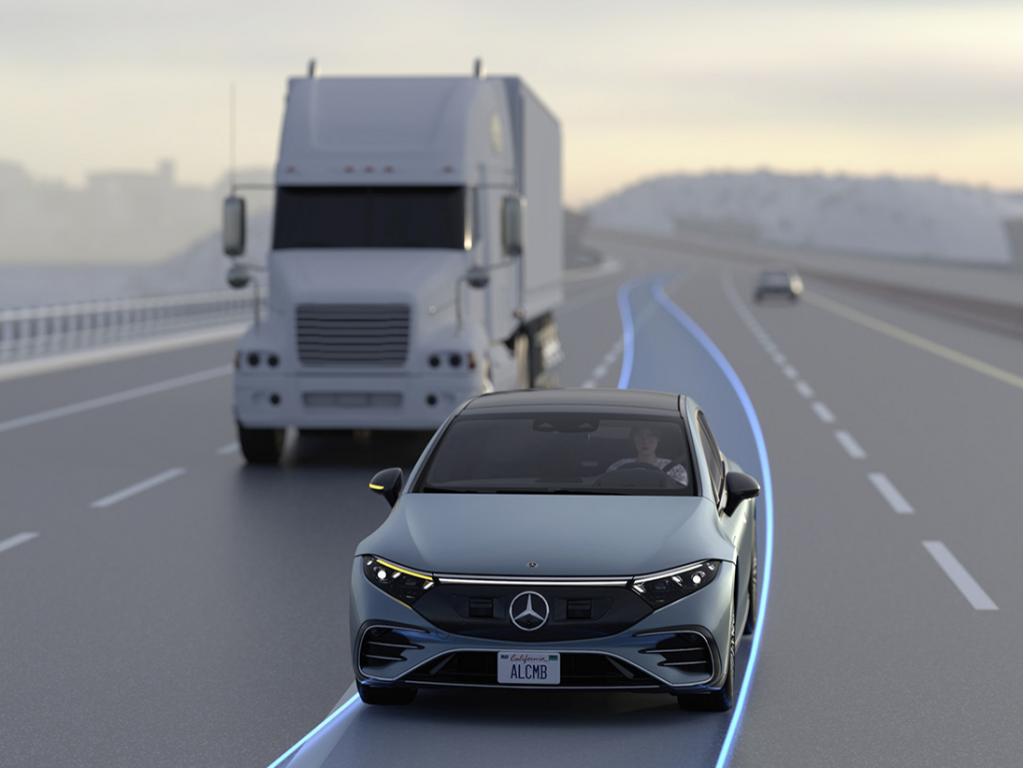Mercedes-Benz avanza como nuevas ADAS hacia la conducción autónoma