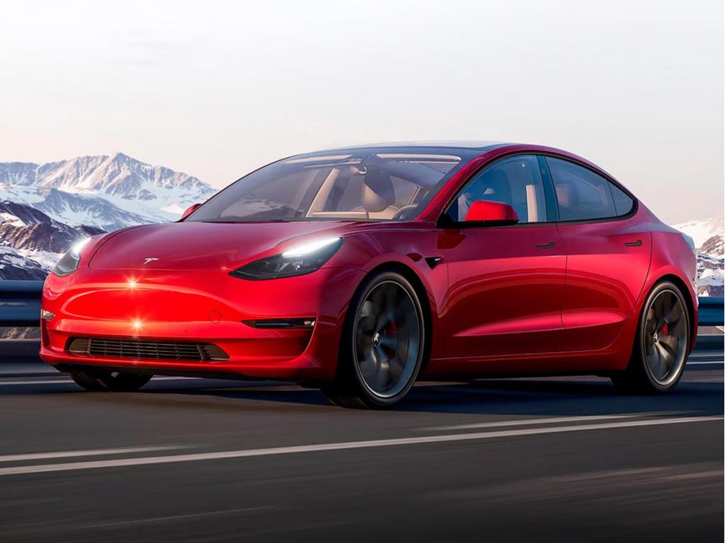 Los eléctricos siguen creciendo a un ritmo similar al de los híbridos enchufables