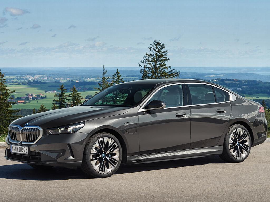 Llegan los nuevos BMW Serie 5 PHEV, los 530e y 550e