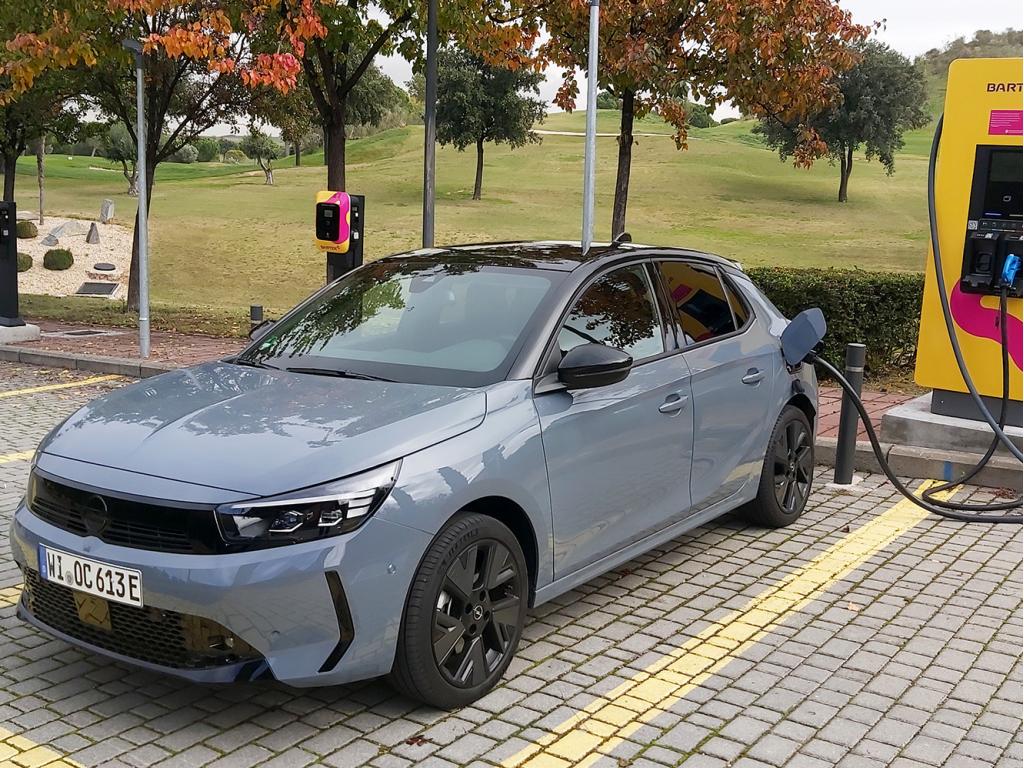 Probamos el nuevo Opel Corsa Electric de 156 CV y 405 km de autonomía