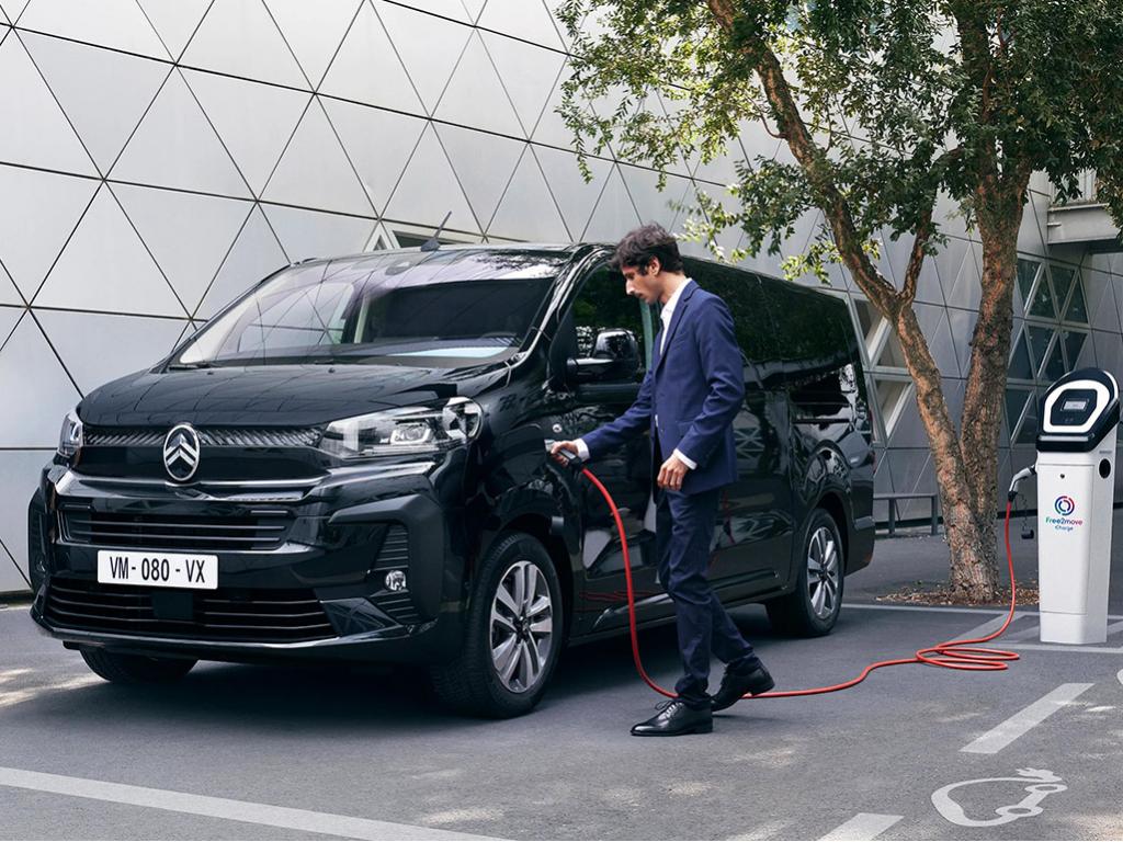 Citroën actualiza su monovolumen, sólo con motor eléctrico y autonomía de hasta 350 km