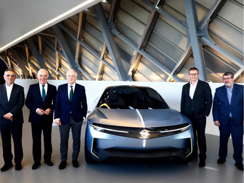 Hacia el Futuro con Opel en Mobility City