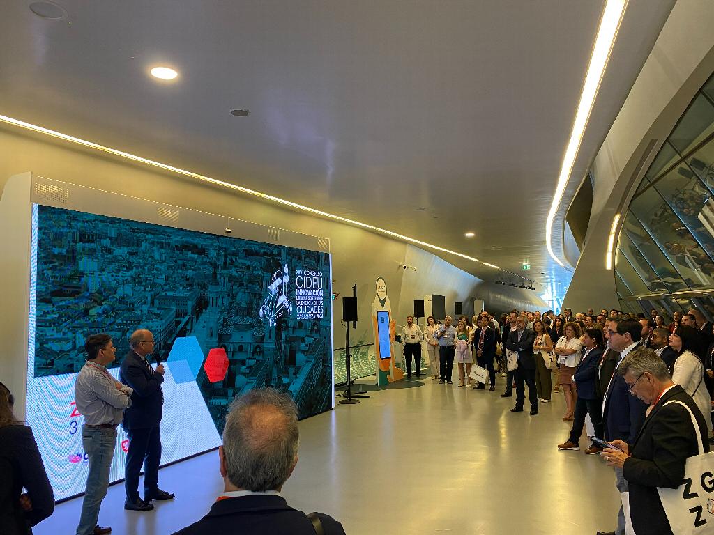 El XXVI Congreso CIDEU celebrado en Zaragoza visita Mobility City