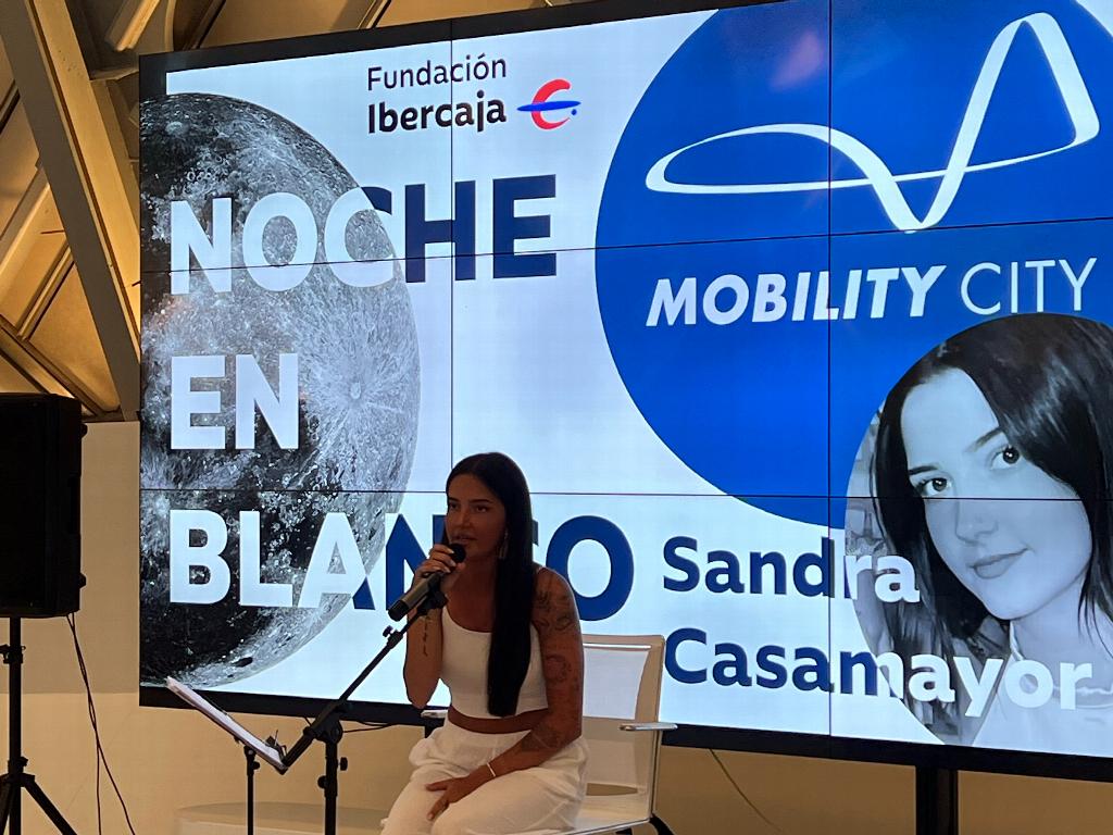 Mobility City celebró por tercer año consecutivo la Noche en Blanco con música en directo y una gran acogida de público