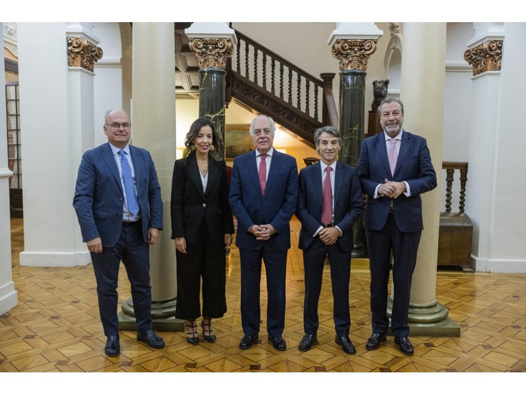 Fundación Ibercaja y Sernauto firman un acuerdo de colaboración para impulsar la movilidad sostenible, conectada y automatizada