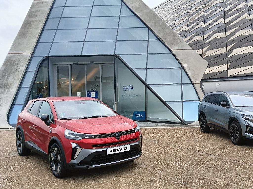 Renault acerca su tecnolog&iacute;a h&iacute;brida a Mobility City junto a una exposici&oacute;n de veh&iacute;culos cl&aacute;sicos