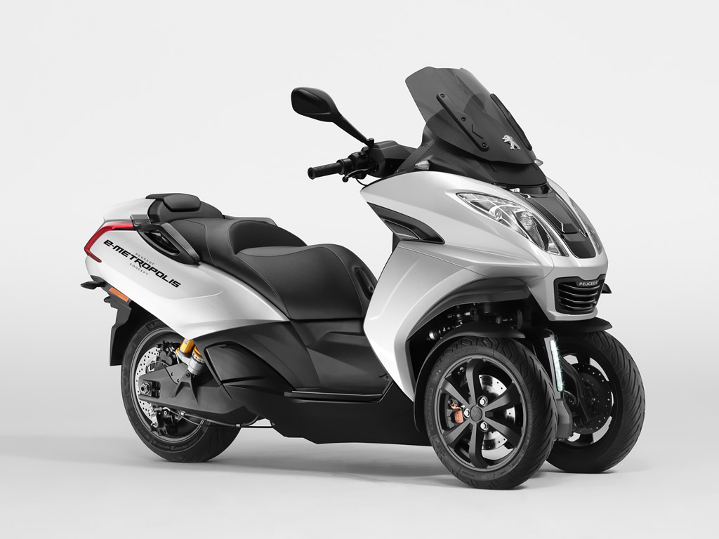 Peugeot Motocycles presenta el scooter eléctrico E-Metropolis