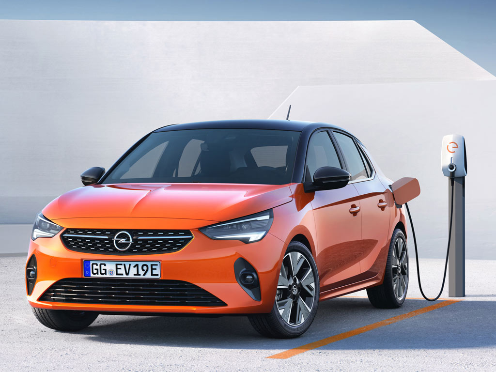 Groupe PSA presenta el nuevo Opel Corsa en la I Feria de Movilidad Sostenible de Zaragoza