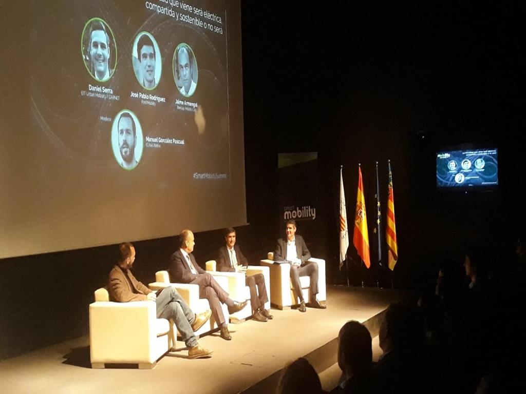 Ayuntamientos y operadores coinciden en la importancia de la cooperación en materia de movilidad en Smart Mobility Summit