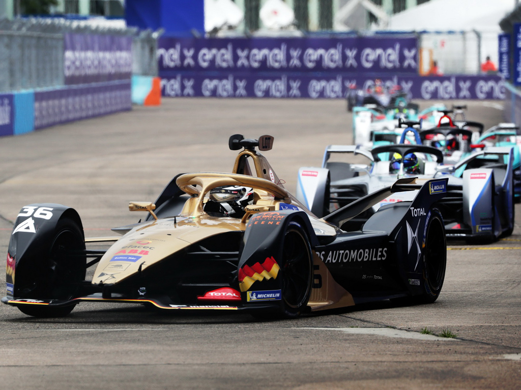 Vergne (DS) refuerza su liderato en la Fórmula E tras la carrera de Berlín, ganada por Di Grassi (Audi) 