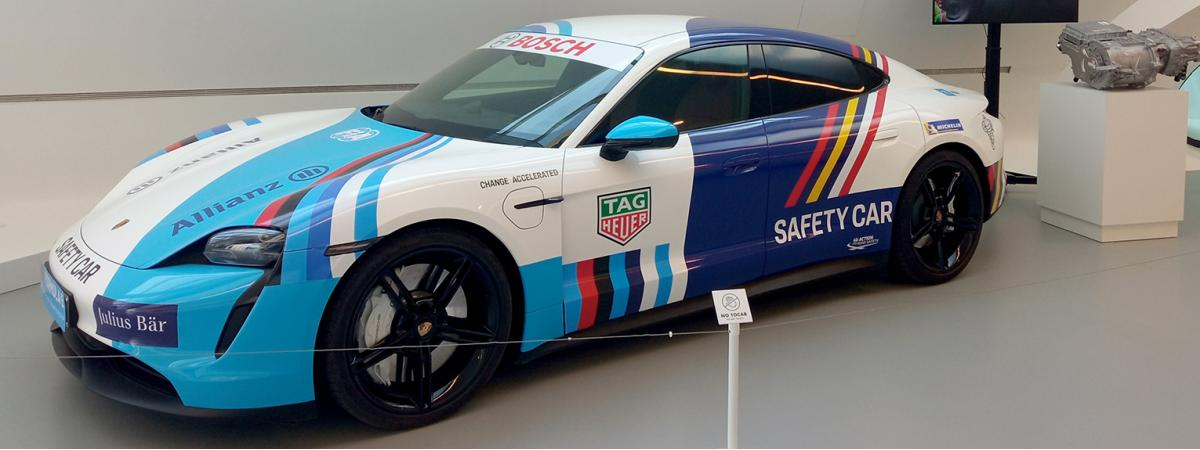 Porsche Taycan Safety Car