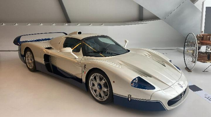 Maserati MC12