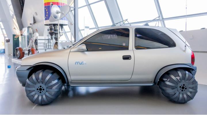 1997 Corsa B, “Moon”