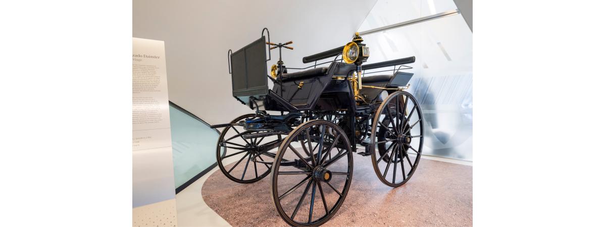 1886 Carruaje motorizado Daimler