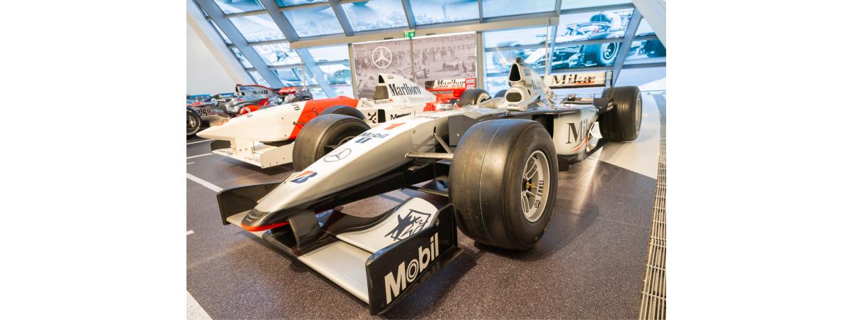 McLaren - Mercedes MP 4-14